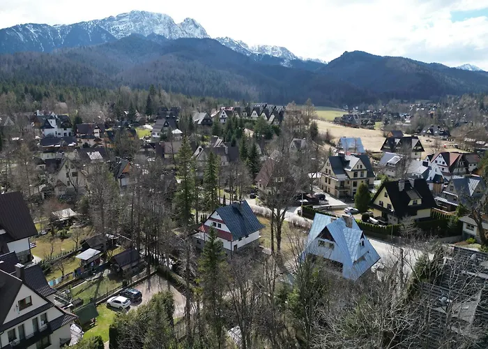 Mountain Spirit Dream By Bookinghost * זקופאנה